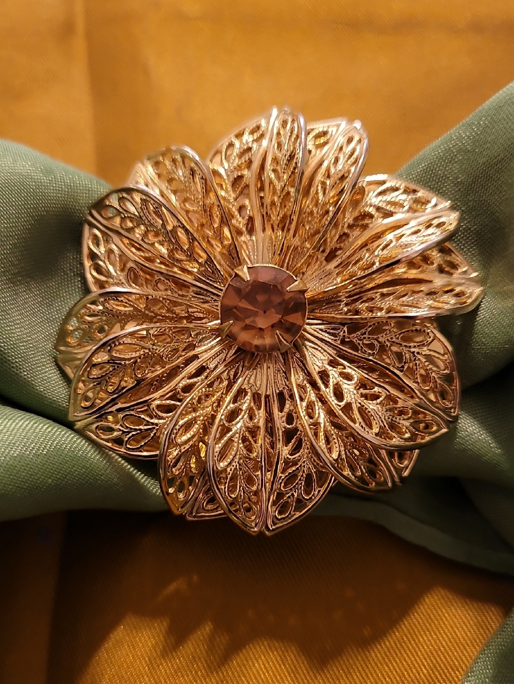 Vintage Scarf Clip Gold Rhinestone - Picture 2 of 5